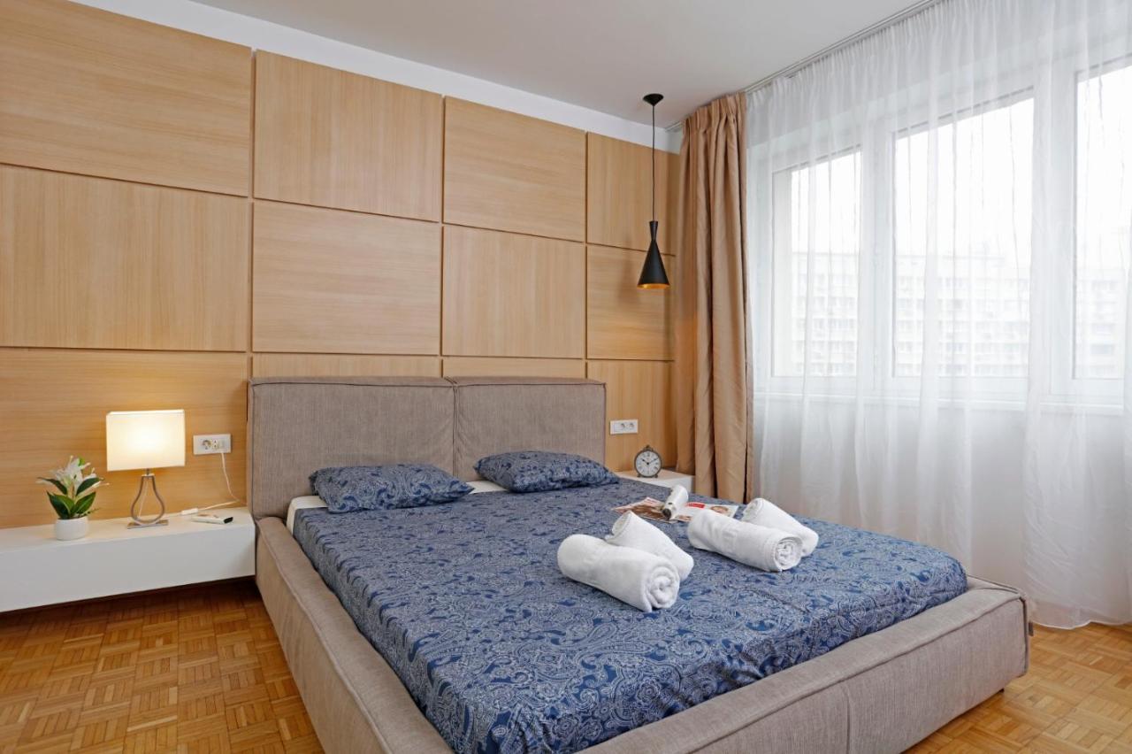 Lovely 2 Bedroom Apartment Near Old Town Bucarest Exterior foto