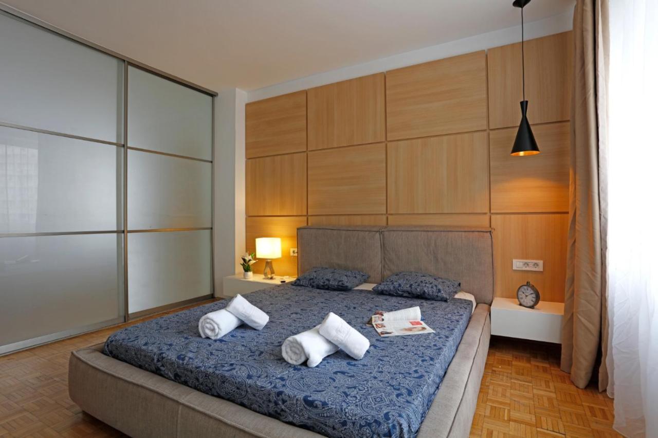 Lovely 2 Bedroom Apartment Near Old Town Bucarest Exterior foto