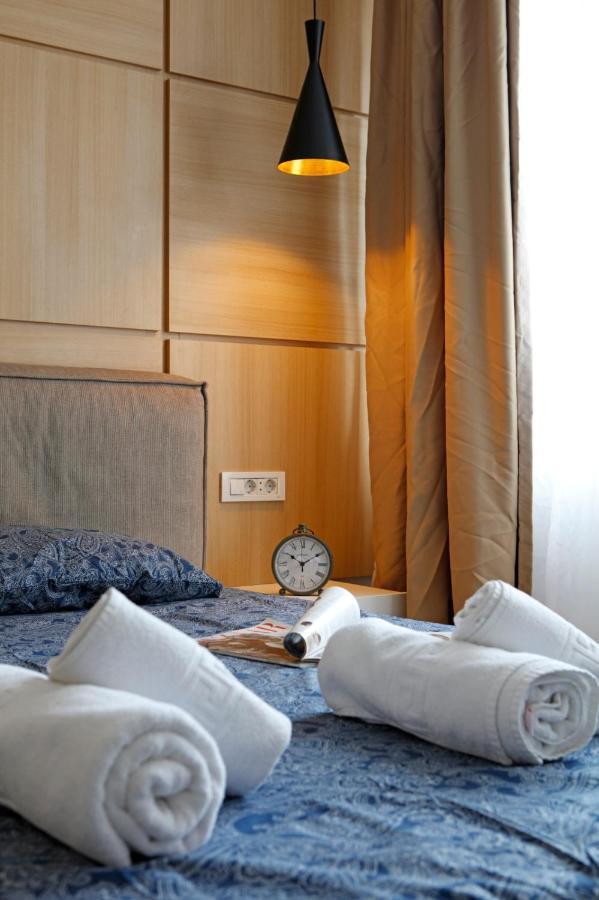 Lovely 2 Bedroom Apartment Near Old Town Bucarest Exterior foto
