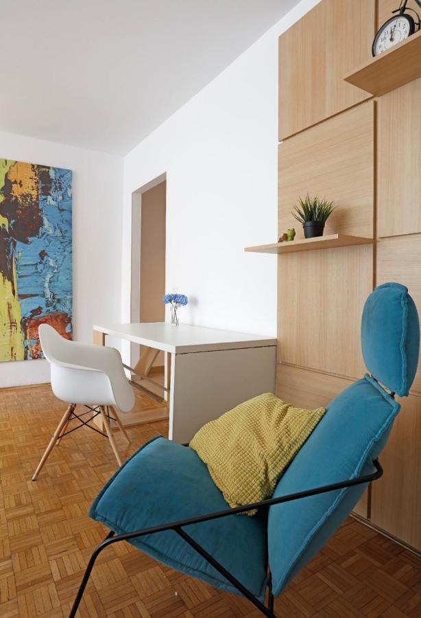 Lovely 2 Bedroom Apartment Near Old Town Bucarest Exterior foto